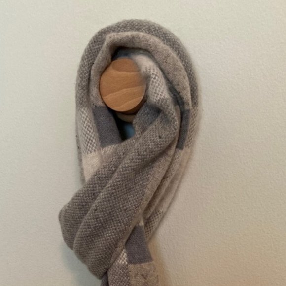 Echo scarf/shawl - Picture 10 of 16